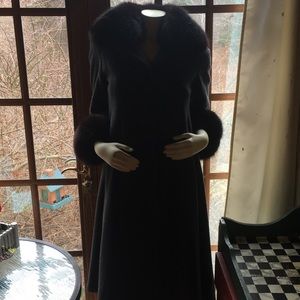 Ladies 100% Lambs Wool Coat Marvin Richards